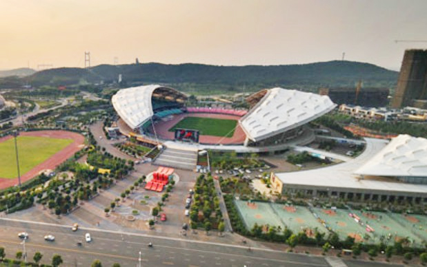 奇异果·电子（中国）官方网站工程 江阴体育馆玻璃贴膜